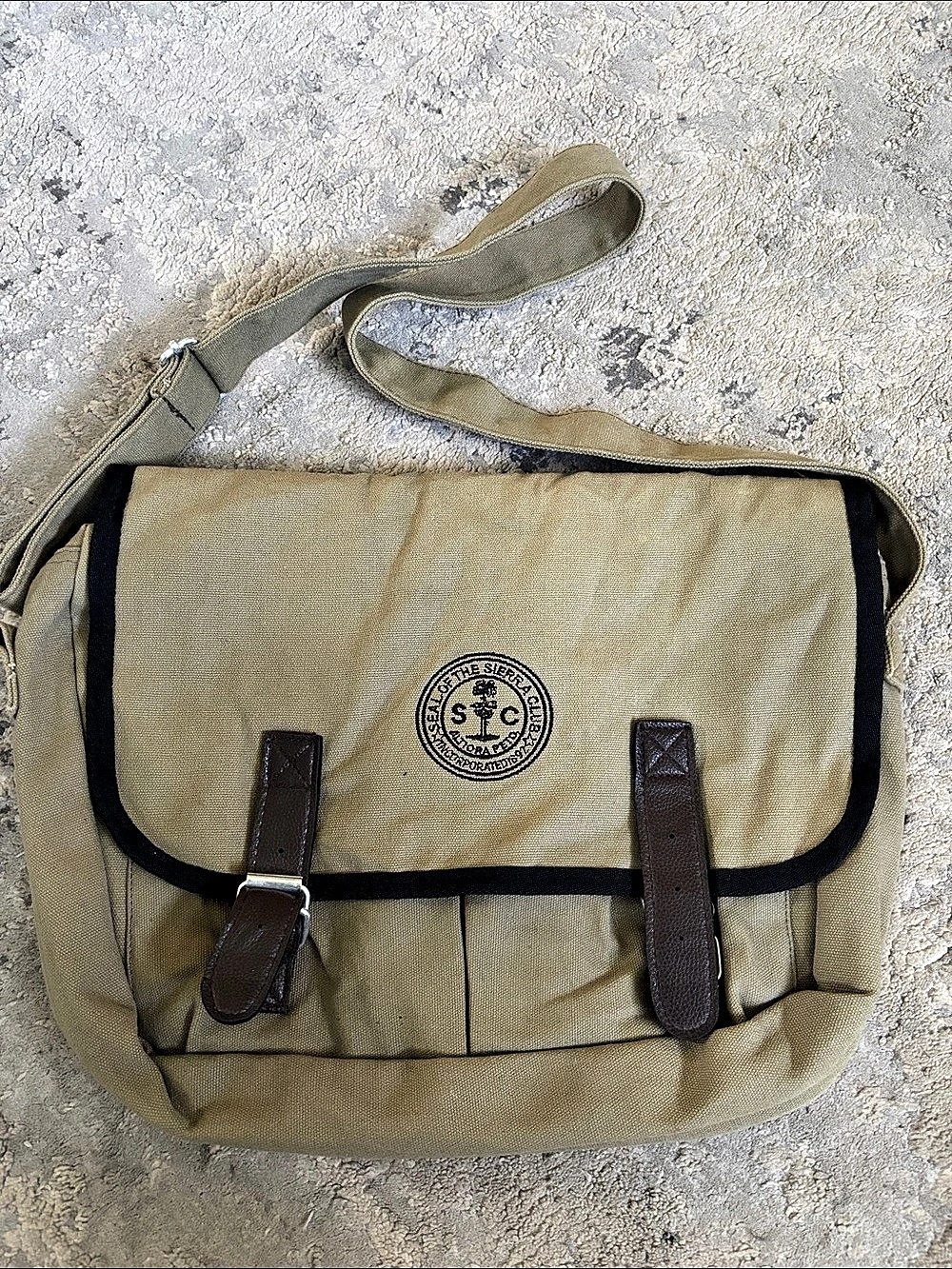 Sierra Club Canvas Shoulder Bag in Green